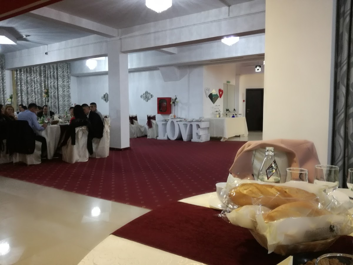 Restaurantul Reef Bascov